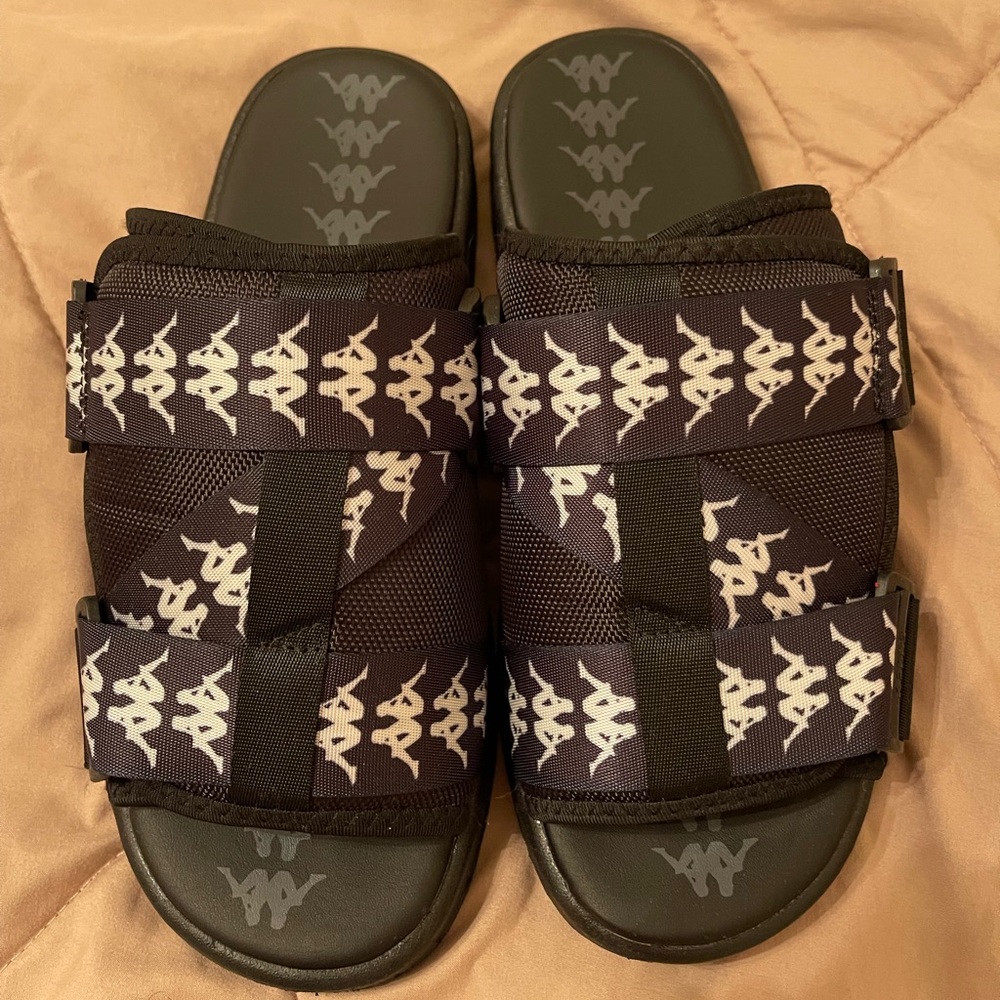 Men Kappa slip on slides!